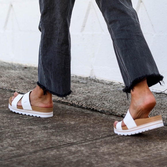 Reef | cushion Vista hi platform slide sandal - Picture 1 of 11